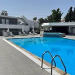 Family House 4*