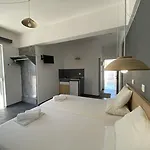 Family House 公寓式酒店 4*