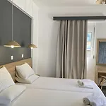Family House 公寓式酒店 法里拉基