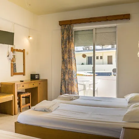 Family House 公寓式酒店 4*