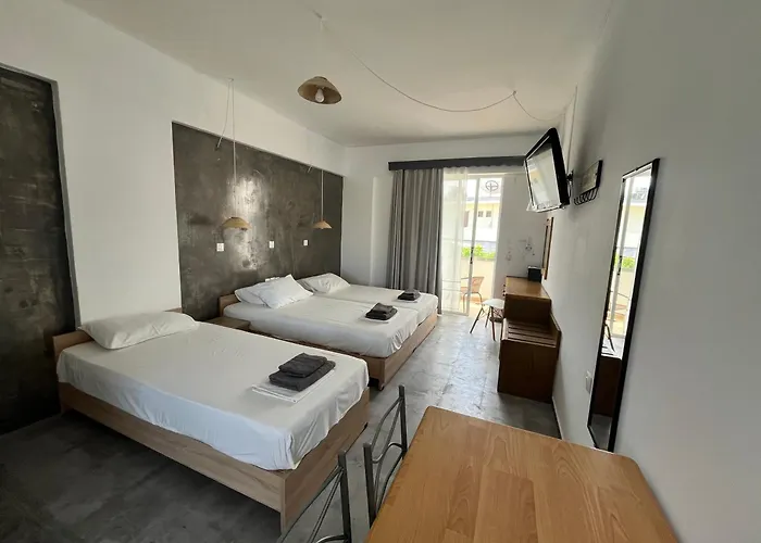 Family House 4*