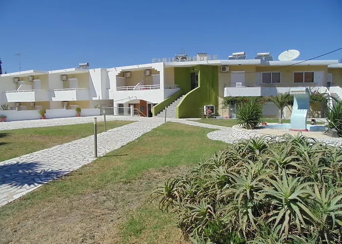 Family House 4*