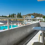 Lägenhetshotell Family House 4*