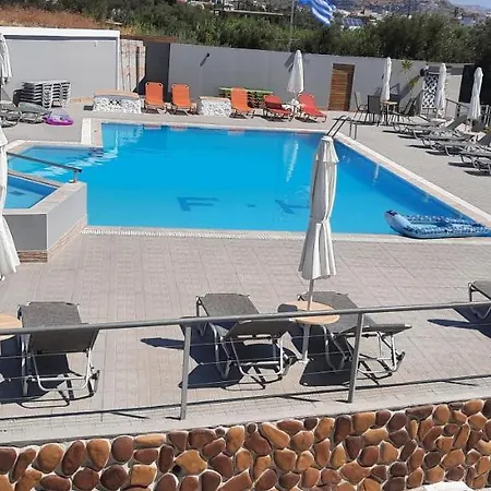 Family House 4*