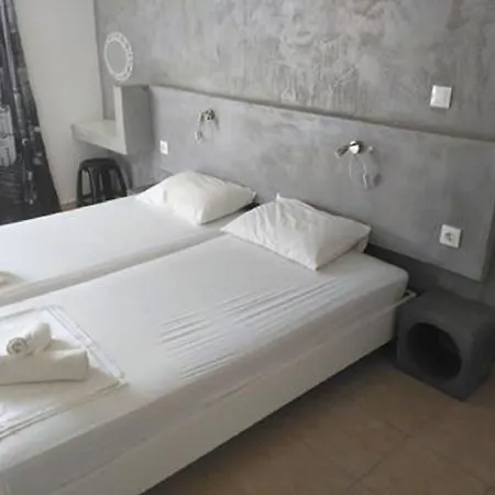 Family House Apartmanhotel 4*