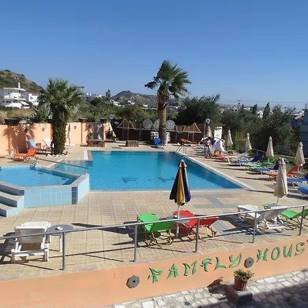 Family House Lägenhetshotell Faliraki