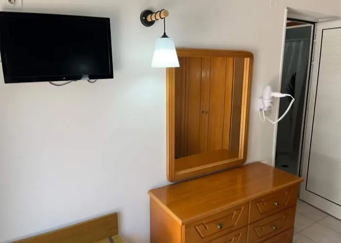 Family House 公寓式酒店 4*