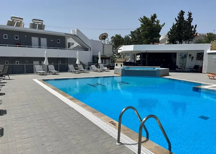 Family House 4*