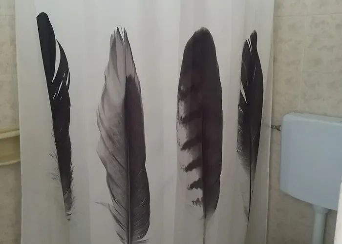 Family House 4* 法里拉基